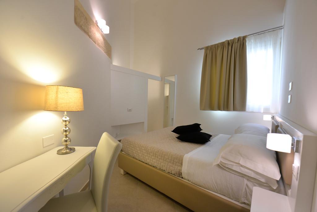 Appartamenti Sidera Lecce Habitación foto